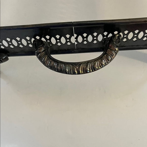 Vintage tarnished silverplate cookbook stand or Pyrex dish holder - Picture 4 of 5